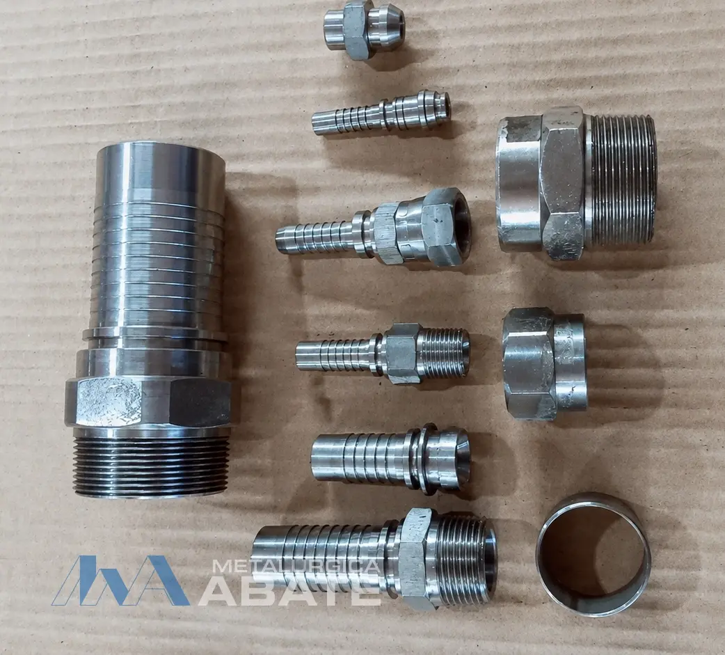 Conjunto de conexiones hidráulicas mecanizadas en acero inoxidable