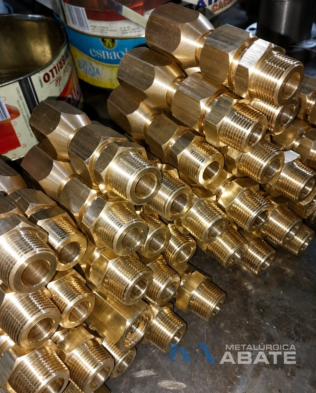 Serie de piezas de bronce mecanizadas según plano